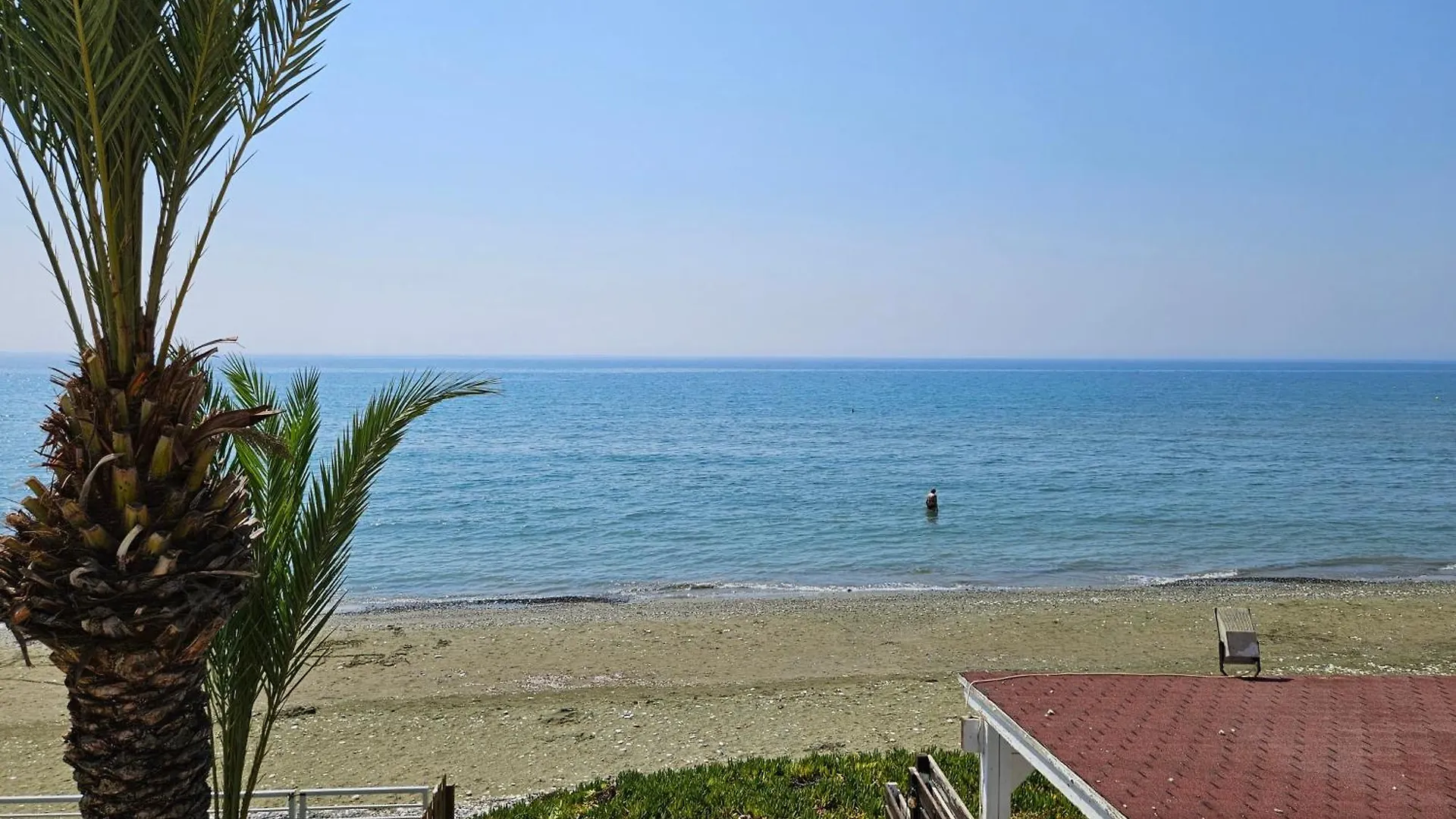 Вилла Beach House At Seafront Менеоу 0*,  Кипр